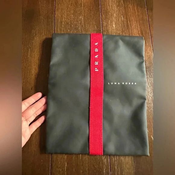 Prada Stella Luna toiletries bag - Picture 10 of 14